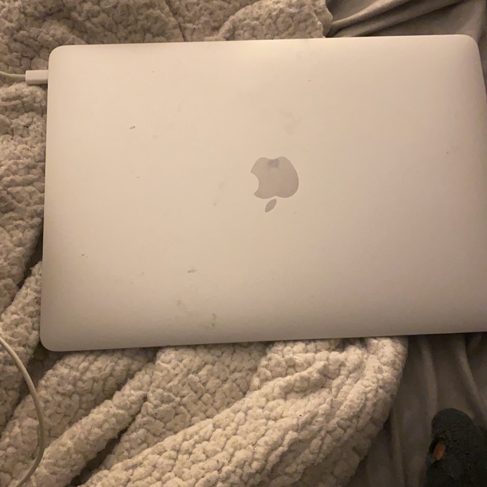 MacBook Air - Picture 2 of 2